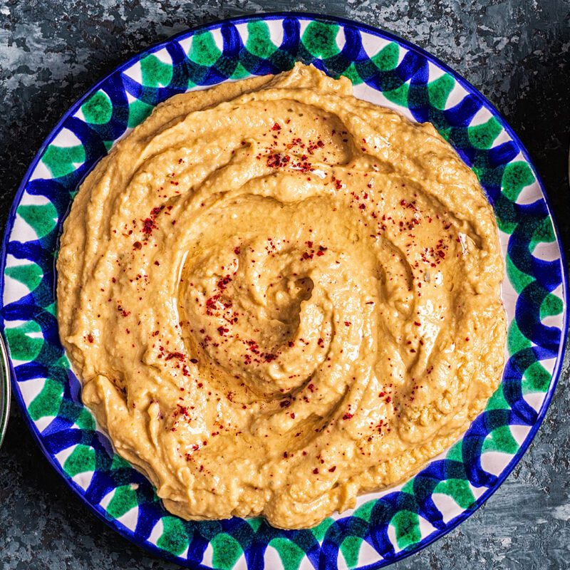 Ensaladillas rusas y hummus